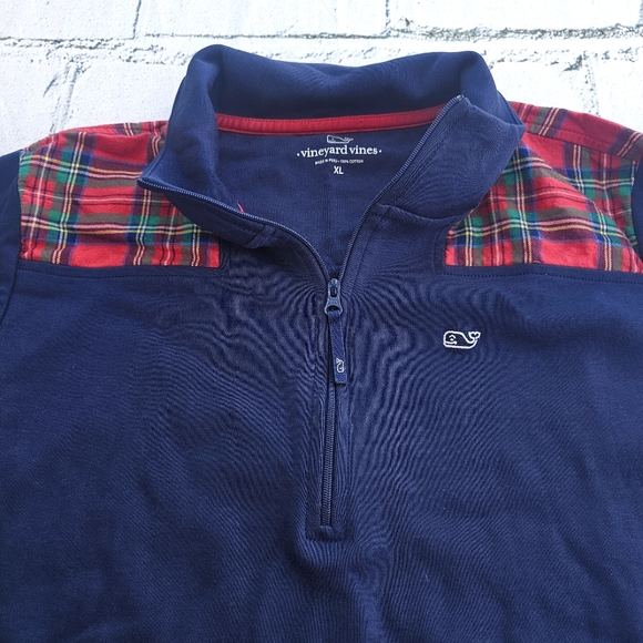 Vineyard Vines Pullover - Picture 5 of 11